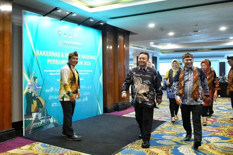 Sekda Herman Suryatman Dorong BPR Daerah Cepat Lakukan Perubahan