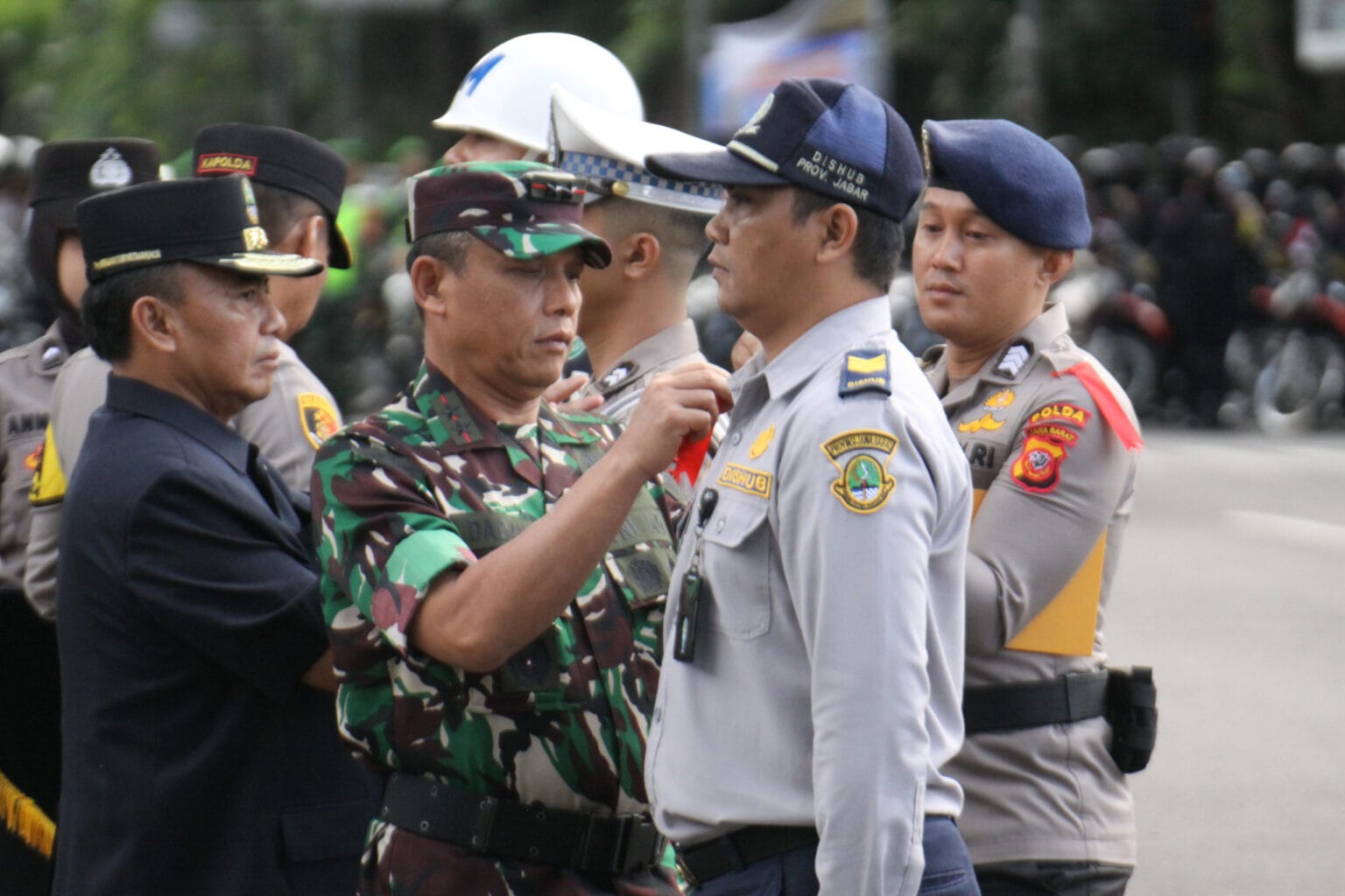 Pangdam III/Slw Hadiri Apel Gelar Pasukan Operasi Lilin – Lodaya 2024