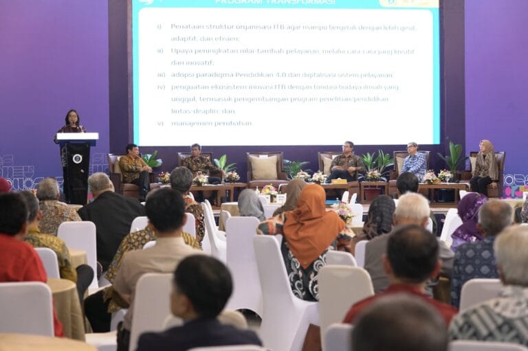 ITB Talks 2024: Rekap Transformasi dan Apresiasi Capaian Periode 2020-2024