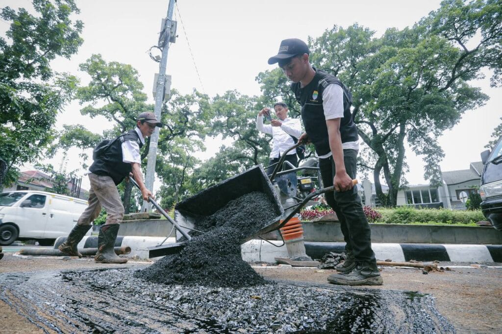 Bandung Fokus Perbaiki Jalan Rusak dan Tingkatkan Layanan Infrastruktur bagi Warga