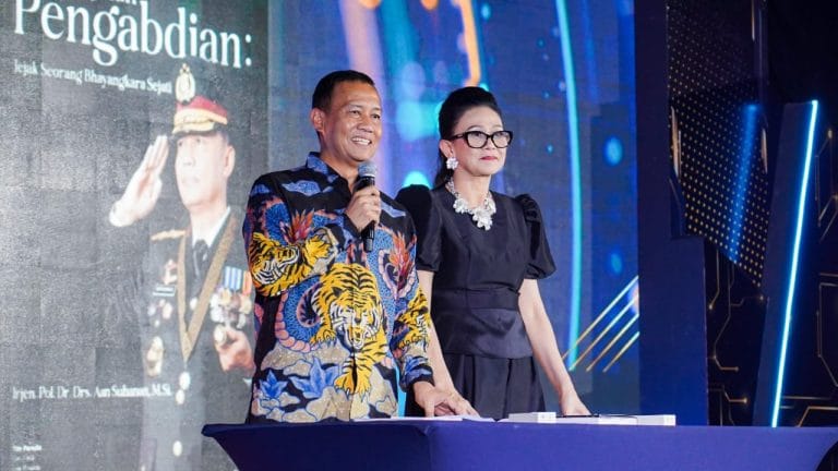 Purna Tugas, Irjen Pol (Purn) Aan Suhanan Luncurkan Dua Buku