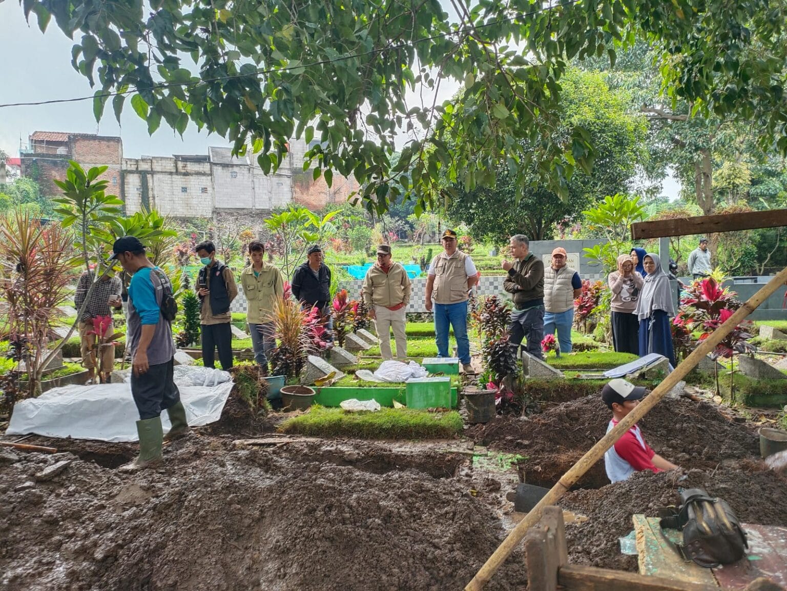 Jelang Idul Fitri, Camat Ujungberung Imbau Peziarah Gunakan Motor Menuju TPU Nagrog