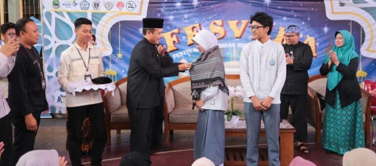 Membangun Generasi Qur’ani, SMAN 24 Bandung Targetkan 100% Siswa Lancar Baca Al-Qur’an