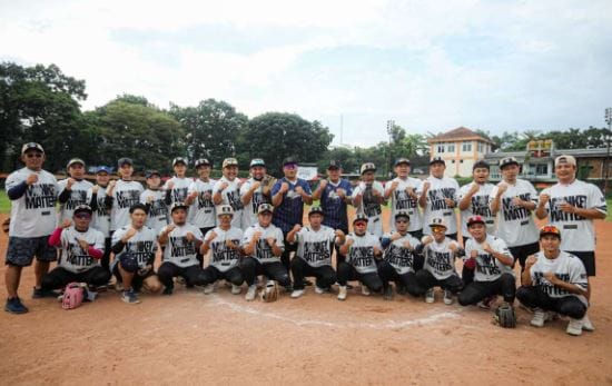 Ngabuburit Ala Kota Bandung: Euforia Ramadan Slo Pitch 2025 di Lapang Lodaya