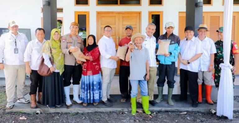 Panen Raya 2025: Kota Bandung Contohkan Sukses Pembenihan Mandiri di Lahan Terbatas
