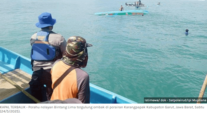 Aksi Heroik Tim SAR Selamatkan 10 Nelayan dari Terjangan Ombak Garut